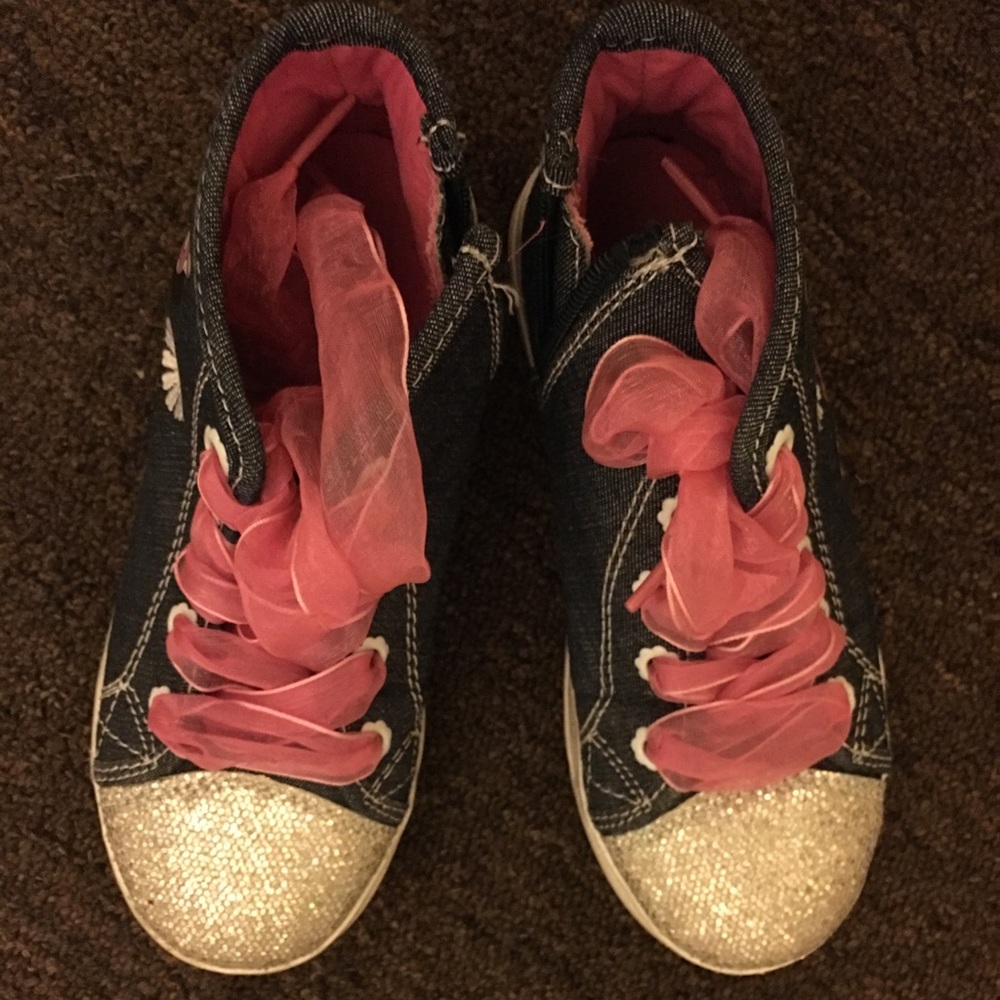 Minnie Mouse little girl sneakers